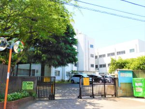 船橋市立大穴小学校：徒歩9分（717ｍ）