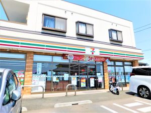 セブンイレブン船橋滝不動駅前店：徒歩10分（735ｍ）