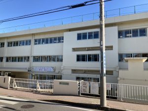 鎌ヶ谷市立鎌ケ谷小学校まで徒歩16分（1204ｍ）