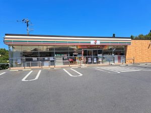 セブンイレブン新柏2丁目店：724m
