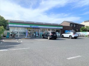 ファミリーマート篠崎町三丁目店：徒歩5分（350ｍ）