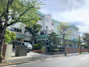 江戸川区立篠崎中学校：徒歩7分（560ｍ）